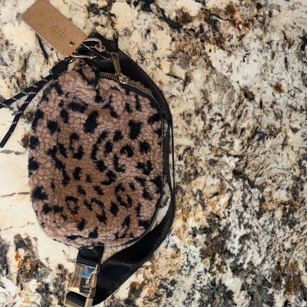 Leopard Faux-Shearling Belt Bag - Tan/Black